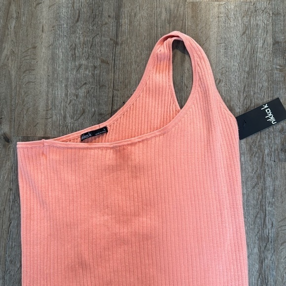 NWT NIKKA K. ONE SHOULDER CORAL SWEATER TANK (L) - Picture 3 of 6